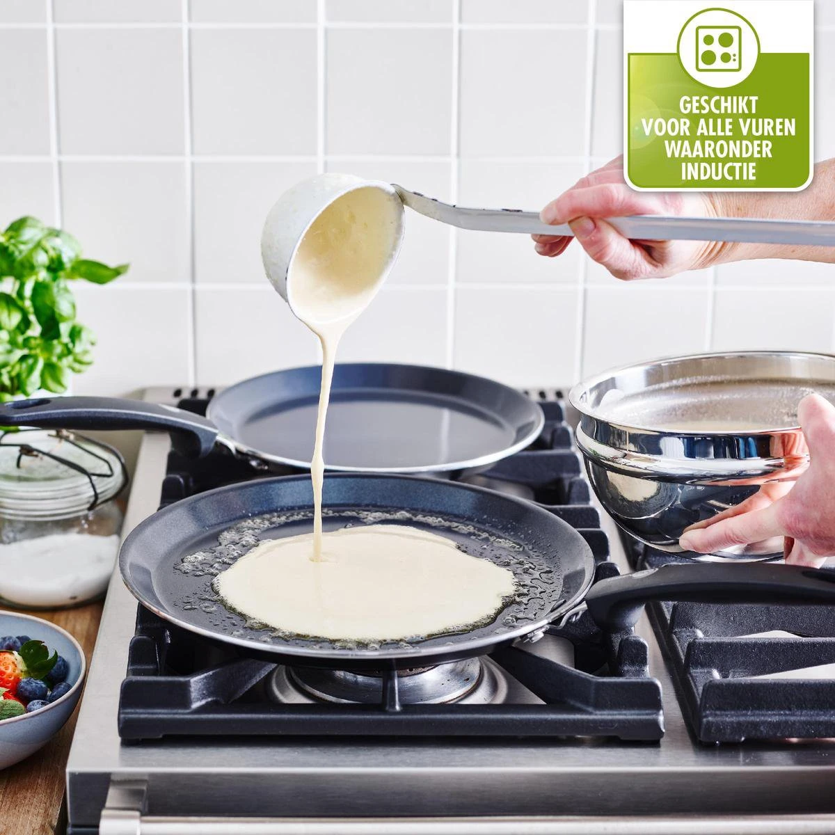 GreenPan Essentials pannenkoekenpan 24cm - zwart - inductie - PFAS-vrij GreenPan Essentials Pannenkoekenpan 24cm - Zwart - Inductie - PFAS-vrij -Keuken Pot 1200x1200 1113