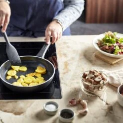 Demeyere Alu Classico 3 Koekenpan – Ceraforce Antikleefpan - Inductie – 20 Cm - PTFE En PFAS Vrij -Keuken Pot 1200x1200 1175