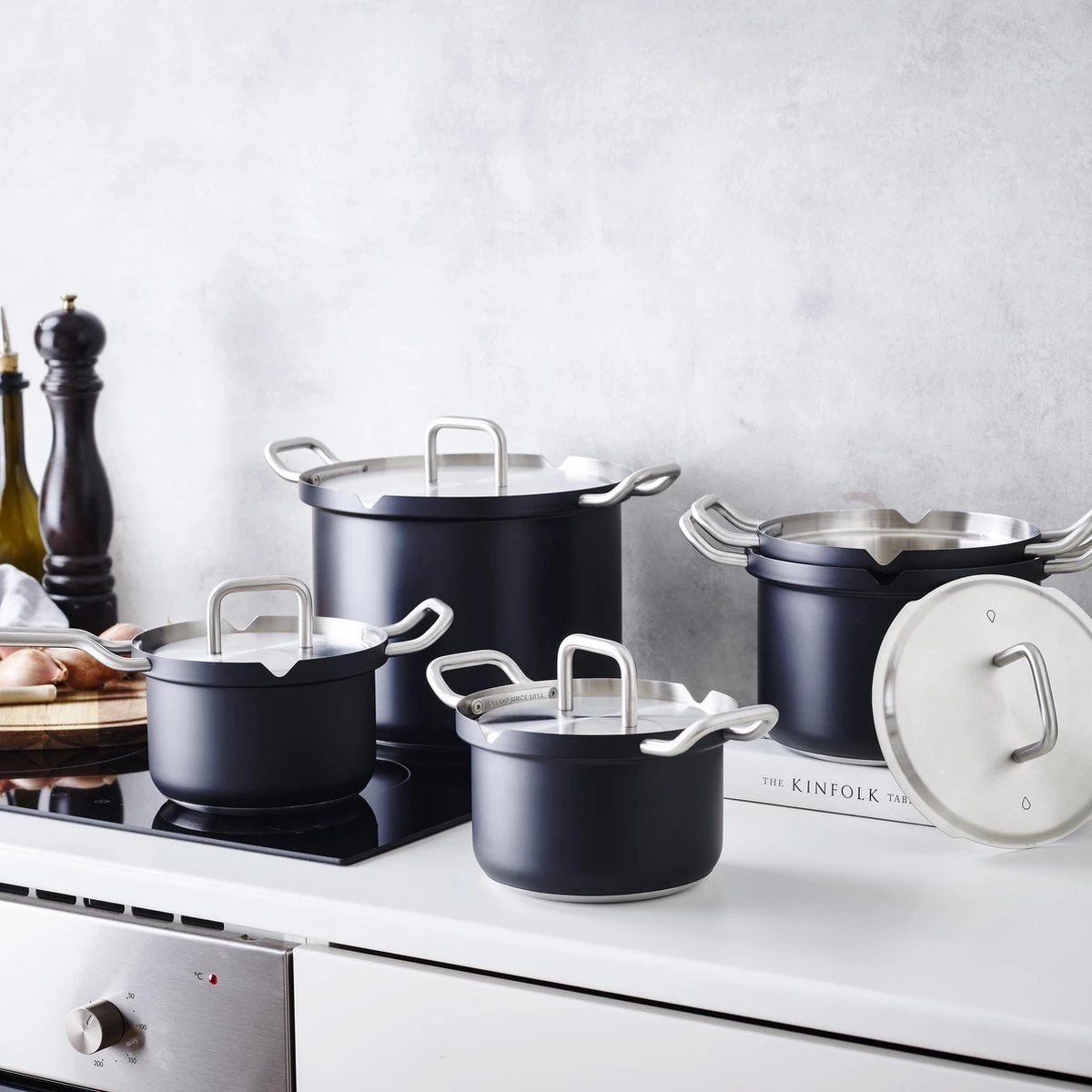 BK Q-linair Master Black kookpannenset - 5-delig - veilig afgietsysteem - inductie BK Q-linair Master Black Kookpannenset - 5-delig - Veilig Afgietsysteem - Inductie -Keuken Pot 1200x1200 125