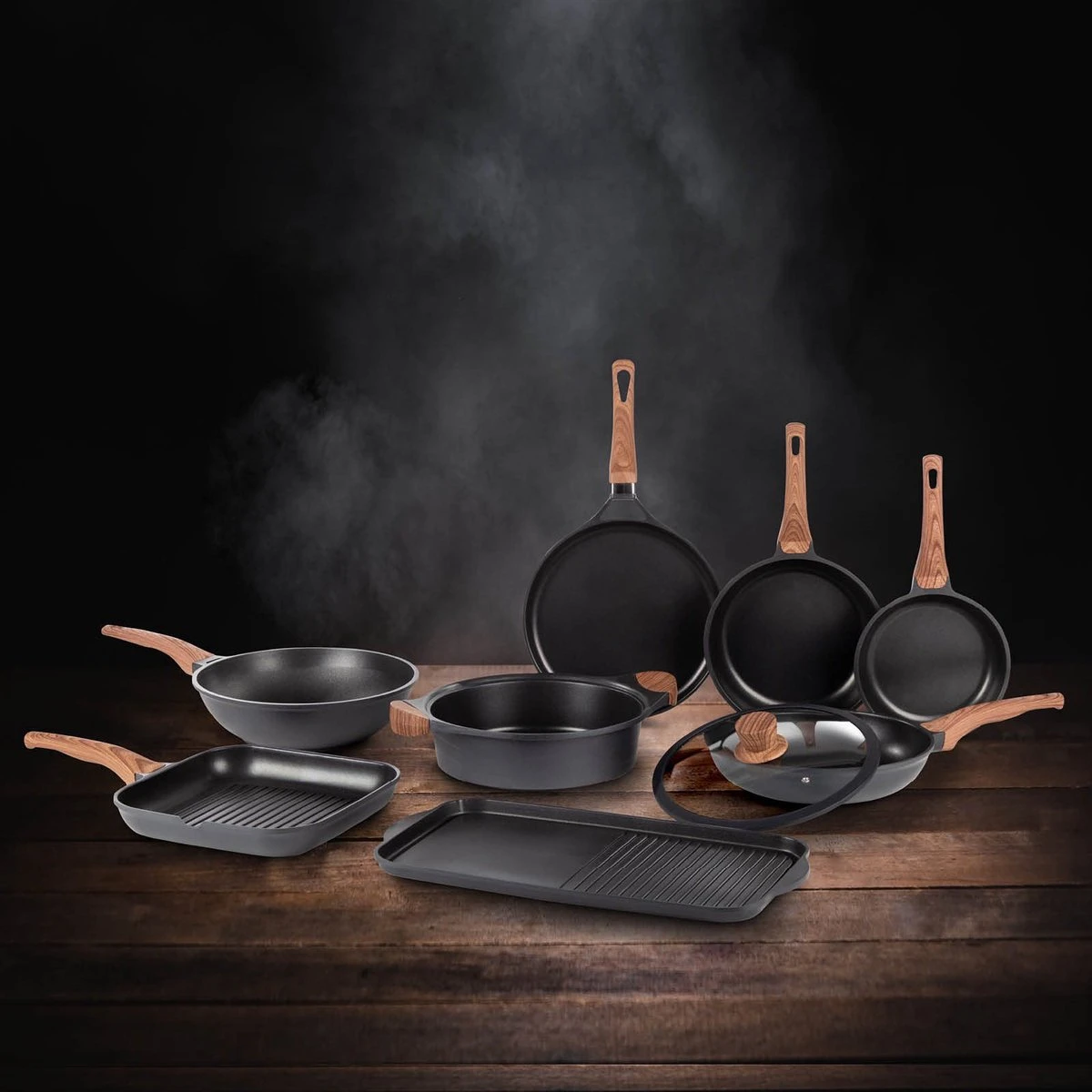 Rosmarino Black Line - wokpan - Ø30cm - 100% PFAS & PFOA vrij - gegoten aluminium - non-stick minerale coating - ergonomische handgreep - geschikt voor alle warmtebronnen & vaatwasser Rosmarino Black Line - Wokpan - Ø30cm - 100% PFAS & PFOA Vrij - Gegoten Aluminium - Non-stick Minerale Coating - Ergonomische Handgreep - Geschikt Voor Alle Warmtebronnen & Vaatwasser -Keuken Pot 1200x1200 1460
