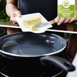 GreenPan Cambridge Hapjespan Met Deksel 24cm - Zwart - Inductie - PFAS-vrij -Keuken Pot 1200x1200 1620