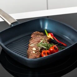 Westinghouse Performance Series - Grillpan Inductie 28cm - Luxe Grillpan - Blauw - Steakpan - Geschikt Voor Alle Warmtebronnen Inclusief Inductie En Ovenbestendig -Keuken Pot 1200x1200 1673