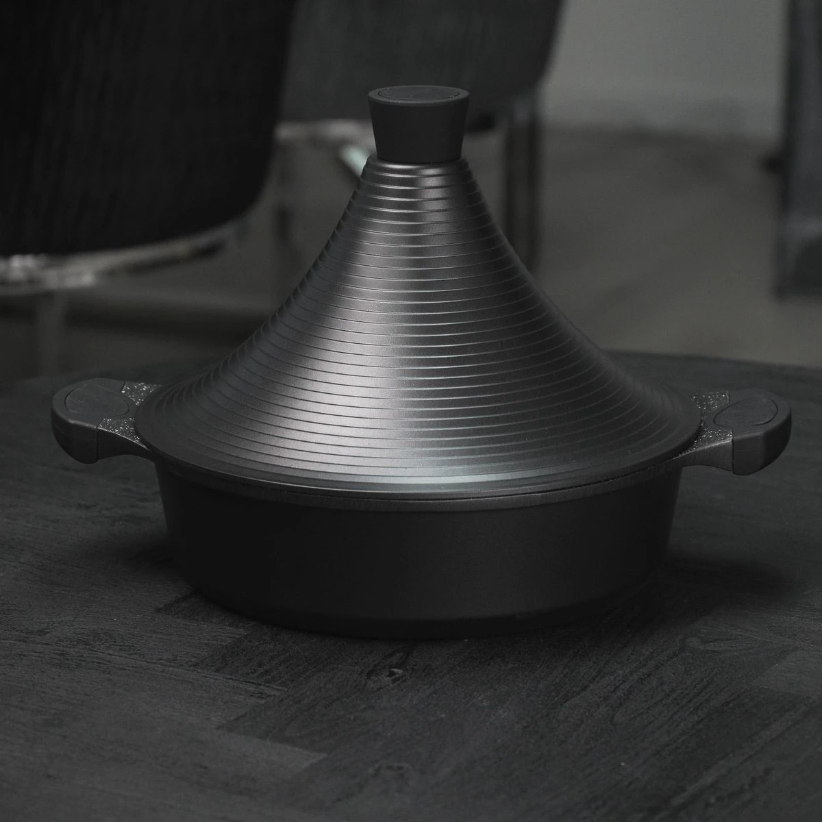 BIKO | Luxe Aluminium Tajine inductie| Tagine | Geschikt voor 4-8 personen - Inductie - Zwart BIKO | Luxe Aluminium Tajine Inductie| Tagine | Geschikt Voor 4-8 Personen - Inductie - Zwart -Keuken Pot 1200x1200 1701