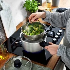 Springlane Roestvrijstalen Snelkookpan - Inductie - Pressure Cooker - 6,0 L Met Stoommand 5 Springlane Roestvrijstalen Snelkookpan - Inductie - Pressure Cooker - 6,0 L Met Stoommand -Keuken Pot 1200x1200 1739