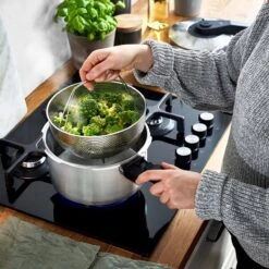 Springlane Roestvrijstalen Snelkookpan - Inductie - Pressure Cooker - 6,0 L Met Stoommand 8 Springlane Roestvrijstalen Snelkookpan - Inductie - Pressure Cooker - 6,0 L Met Stoommand -Keuken Pot 1200x1200 1742