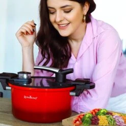 Rosmarino - Snelkookpan Met Glazen Deksel - Zwart - Ø24cm - 5 Liter - 100% PFAS & PFOA Vrij - Aluminium - Pressure Cooker - Non-stick Minerale Coating - Ergonomische Handgrepen - Geschikt Voor Alle Warmtebronnen -Keuken Pot 1200x1200 1749