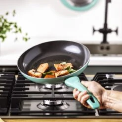 VitaVerde Expert Koekenpannenset Ø 20cm + Ø 24cm + Ø 28cm - Turquoise - Inductie - PFAS-vrij 7 VitaVerde Expert Koekenpannenset Ø 20cm + Ø 24cm + Ø 28cm - Turquoise - Inductie - PFAS-vrij -Keuken Pot 1200x1200 308