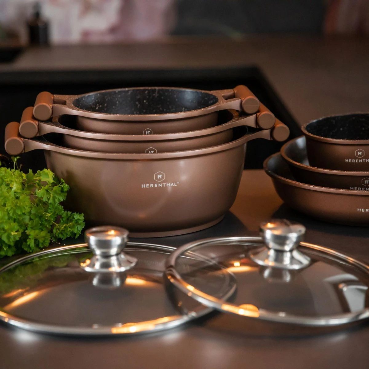 Herenthal Inductie Pannenset- Luxe 10-delige Koekenpannenset - Voor alle warmtebronnen - Met Glazen Deksels - Koper Herenthal Inductie Pannenset- Luxe 10-delige Koekenpannenset - Voor Alle Warmtebronnen - Met Glazen Deksels - Koper -Keuken Pot 1200x1200 38