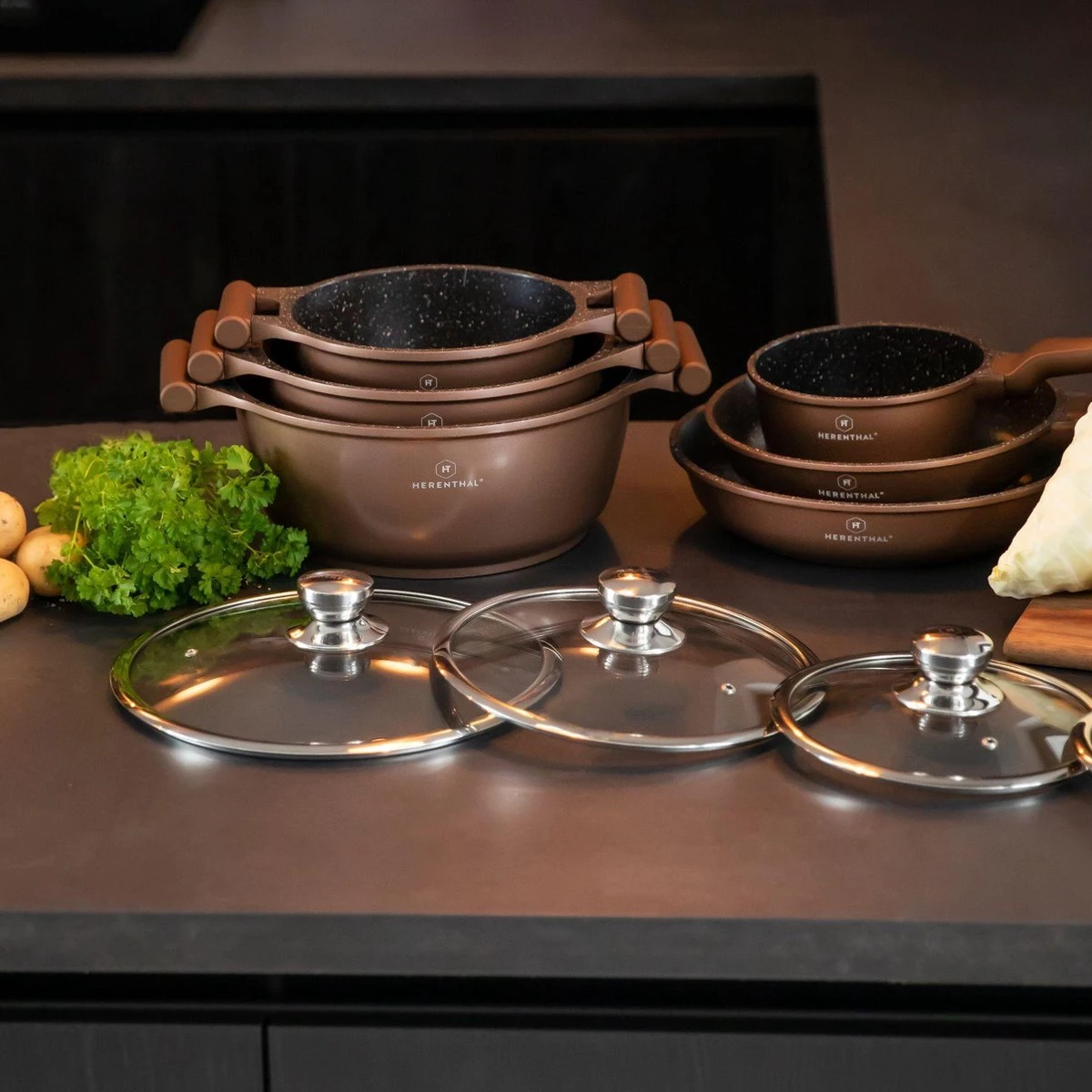 Herenthal Inductie Pannenset- Luxe 10-delige Koekenpannenset - Voor alle warmtebronnen - Met Glazen Deksels - Koper Herenthal Inductie Pannenset- Luxe 10-delige Koekenpannenset - Voor Alle Warmtebronnen - Met Glazen Deksels - Koper -Keuken Pot 1200x1200 39