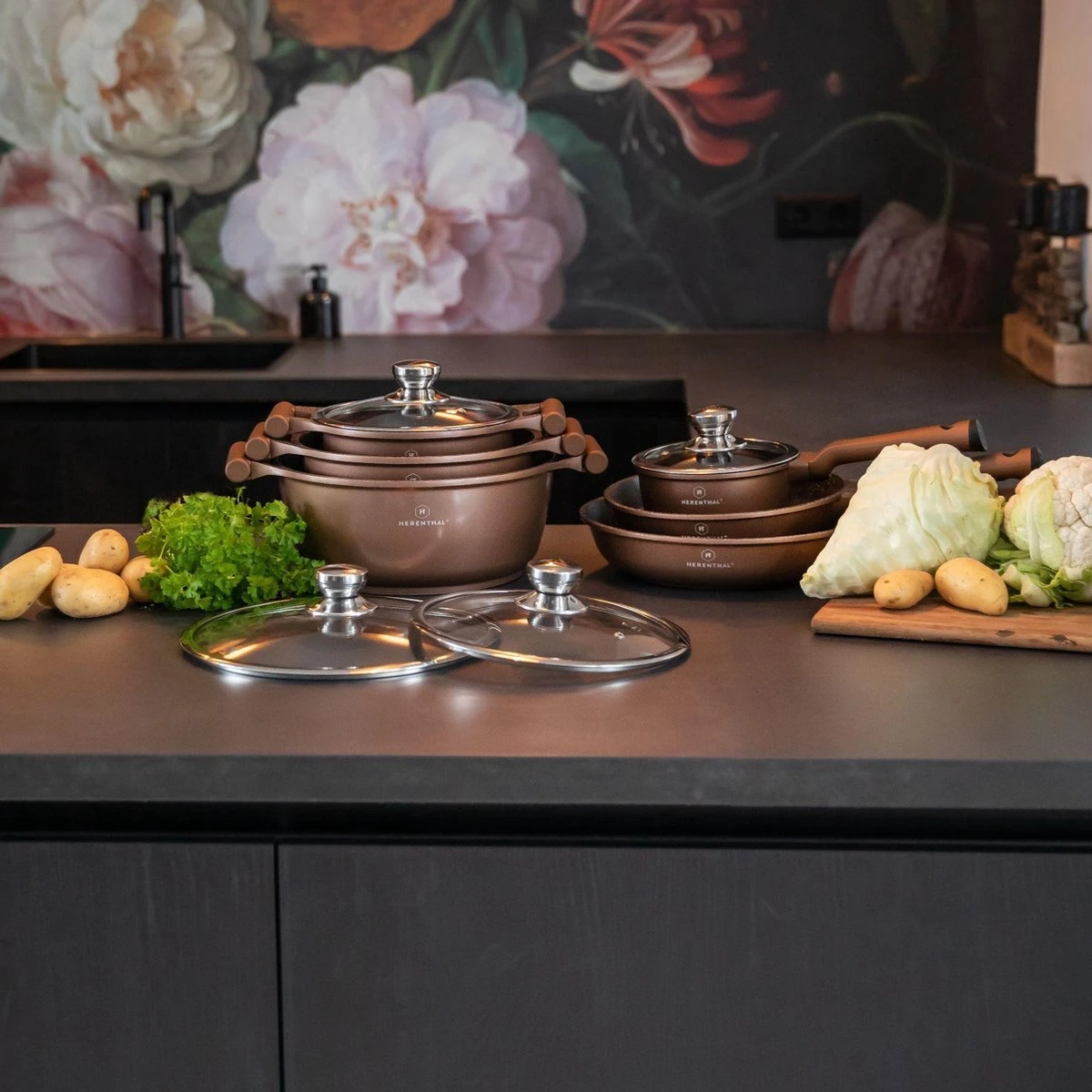 Herenthal Inductie Pannenset- Luxe 10-delige Koekenpannenset - Voor alle warmtebronnen - Met Glazen Deksels - Koper Herenthal Inductie Pannenset- Luxe 10-delige Koekenpannenset - Voor Alle Warmtebronnen - Met Glazen Deksels - Koper -Keuken Pot 1200x1200 41