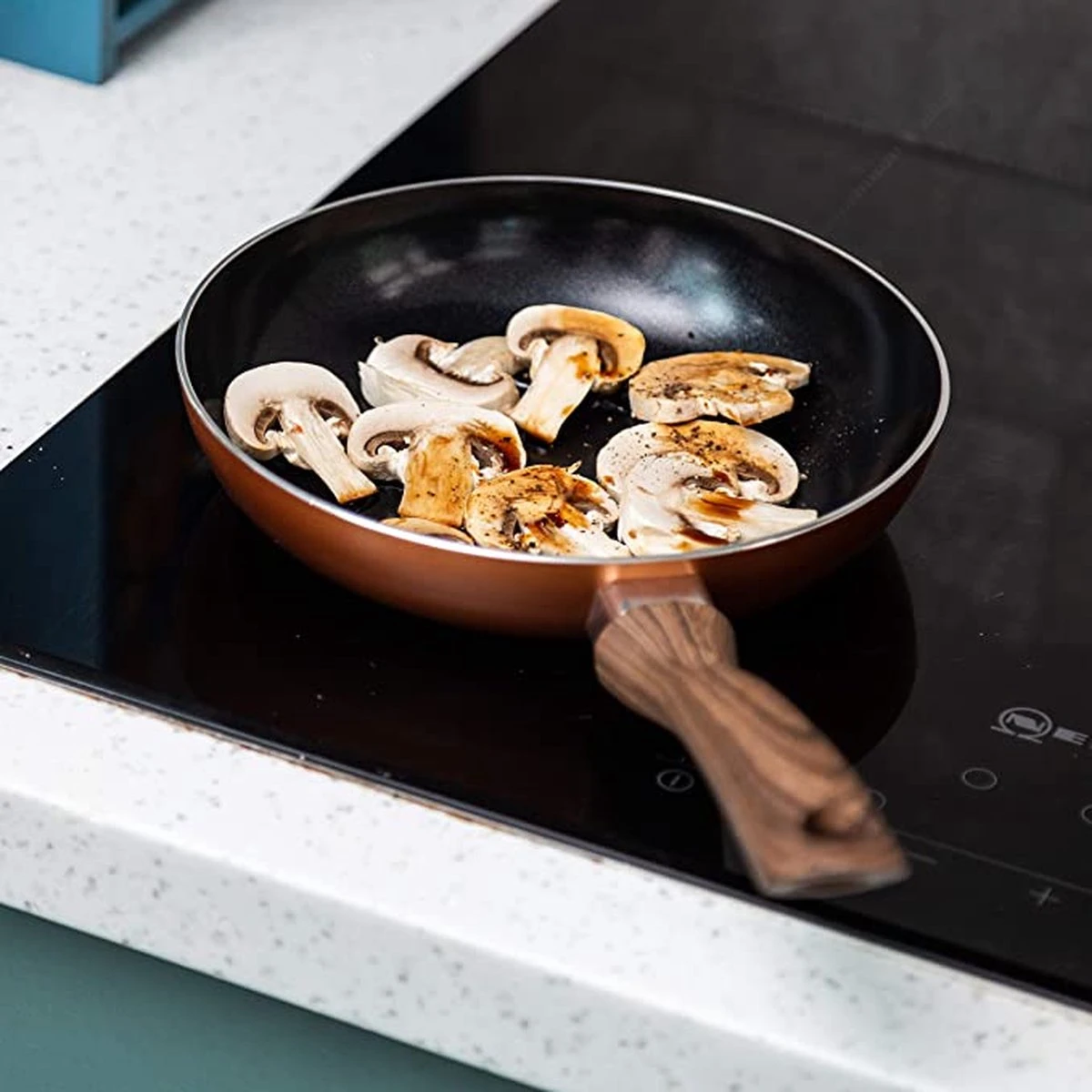 Nuovva Koperen Koekenpan - Keramische Antikleeflaag – Houten Handvat Koekenpan - Ø 24 cm Inductie - PTFE-vrij Nuovva Koperen Koekenpan - Keramische Antikleeflaag – Houten Handvat Koekenpan - Ø 24 Cm Inductie - PTFE-vrij -Keuken Pot 1200x1200 448