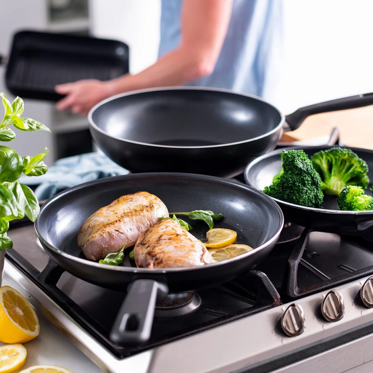 GreenPan Memphis koekenpannenset - 3-delig - zwart - inductie - PFAS-vrij GreenPan Memphis Koekenpannenset - 3-delig - Zwart - Inductie - PFAS-vrij -Keuken Pot 1200x1200 457