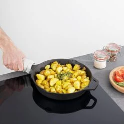 Navaris Gietijzeren Koekenpan - Braadpan Van Gietijzer - Ronde Skillet - Geschikt Voor Alle Warmtebronnen - Ø 25 Cm - Ovenbestendig Tot 260?graden -Keuken Pot 1200x1200 462