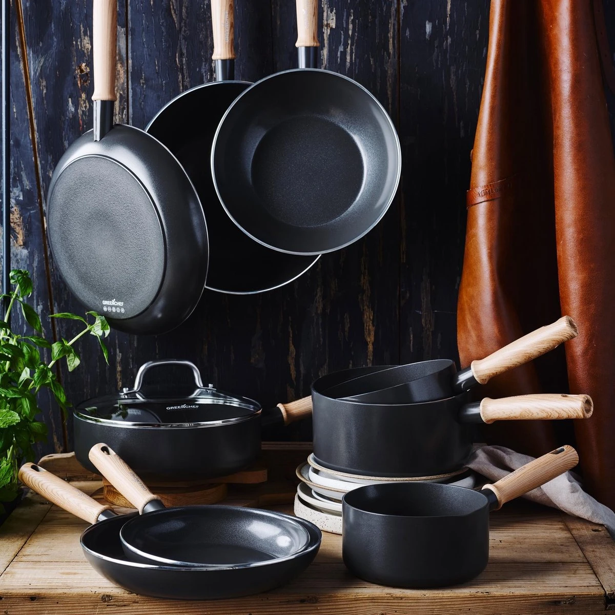 GreenChef Vintage koekenpan 28cm - zwart - inductie - PFAS-vrij GreenChef Vintage Koekenpan 28cm - Zwart - Inductie - PFAS-vrij -Keuken Pot 1200x1200 491