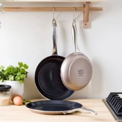 GreenPan Koekenpan - Royal Bronze - ø 20 Cm - Keramische Anti-aanbaklaag 4 GreenPan Koekenpan - Royal Bronze - ø 20 Cm - Keramische Anti-aanbaklaag -Keuken Pot 1200x1200 496