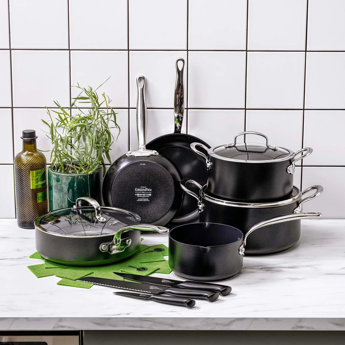 GreenPan Barcelona Infinity Pro koekenpannenset - 3-delig - zwart - inductie - PFAS-vrij GreenPan Barcelona Infinity Pro Koekenpannenset - 3-delig - Zwart - Inductie - PFAS-vrij -Keuken Pot 1200x1200 803