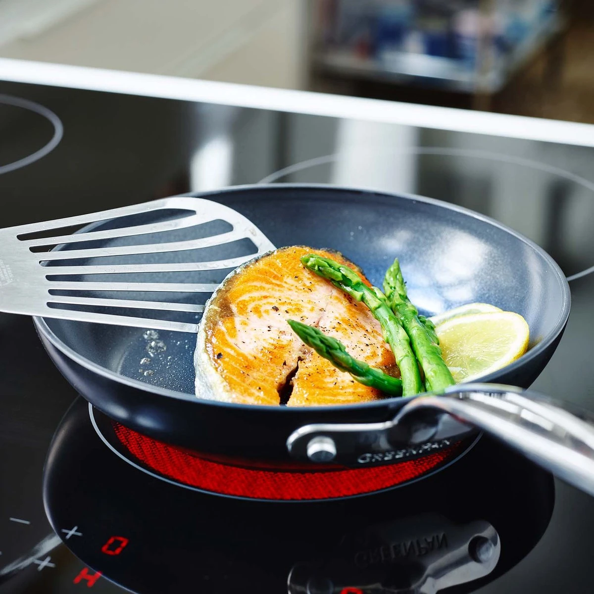 GreenPan Barcelona Infinity Pro koekenpannenset - 3-delig - zwart - inductie - PFAS-vrij GreenPan Barcelona Infinity Pro Koekenpannenset - 3-delig - Zwart - Inductie - PFAS-vrij -Keuken Pot 1200x1200 810