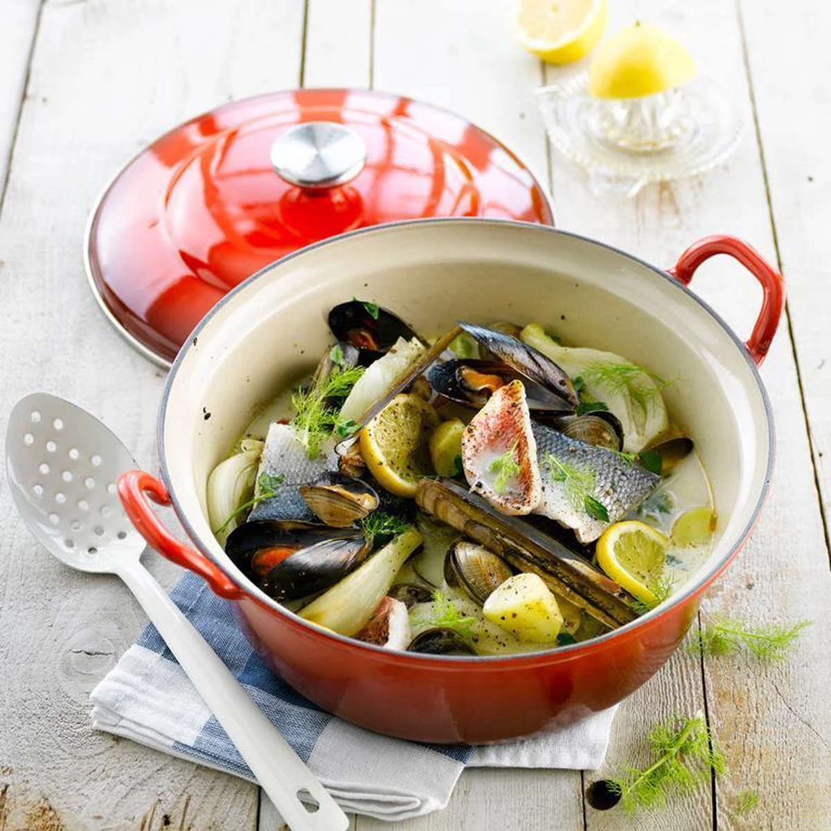 Le Creuset Braadpan Faitout Tradition Kersenrood - ø 24 cm / 3 Liter Le Creuset Braadpan Faitout Tradition Kersenrood - ø 24 Cm / 3 Liter -Keuken Pot 1200x1200 861