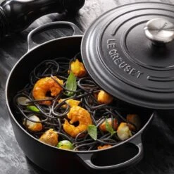 Le Creuset Signature Braadpan - 4,2 L - 24 Cm - Zwart -Keuken Pot 1200x1200 865