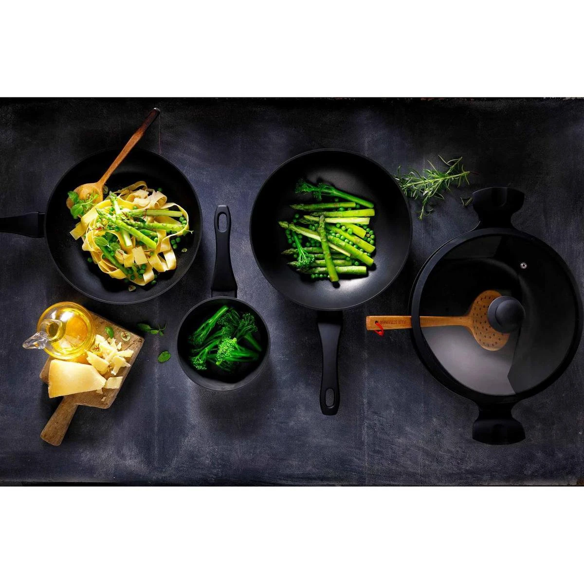 Mammoet Essentials Vesucio Braadpan - 28cm - Anti-aanbaklaag - Met deksel Mammoet Essentials Vesucio Braadpan - 28cm - Anti-aanbaklaag - Met Deksel -Keuken Pot 1200x1200 912