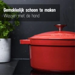 Daumonet Carême Rouge Gietijzeren Braadpan - Sudderpan Kersen Rood - Rond - Ø26 Cm - 4,4 Liter - PFAS & PFOA Vrij - Emaille - Geschikt Voor Alle Warmtebronnen - Elektrisch - Gas - Halogeen - Inductie - Keramisch - Vaatwasserbestendig 6 Daumonet Carême Rouge Gietijzeren Braadpan - Sudderpan Kersen Rood - Rond - Ø26 Cm - 4,4 Liter - PFAS & PFOA Vrij - Emaille - Geschikt Voor Alle Warmtebronnen - Elektrisch - Gas - Halogeen - Inductie - Keramisch - Vaatwasserbestendig -Keuken Pot 1200x1200 971