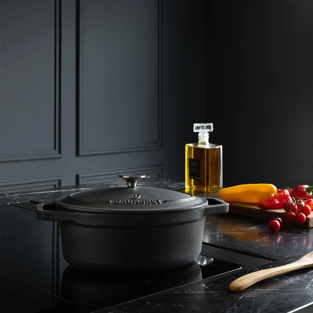 Gietijzeren Braadpan - Sudderpan Zwart van Daumonet - Ovaal - Ø 29 cm - 3 liter - 100% PFAS & PFOA vrij - Emaille - Geschikt voor alle warmtebronnen - Elektrisch - Gas - Halogeen - Inductie - Keramisch - Vaatwasserbestendig Gietijzeren Braadpan - Sudderpan Zwart Van Daumonet - Ovaal - Ø 29 Cm - 3 Liter - 100% PFAS & PFOA Vrij - Emaille - Geschikt Voor Alle Warmtebronnen - Elektrisch - Gas - Halogeen - Inductie - Keramisch - Vaatwasserbestendig -Keuken Pot 1200x1200 987