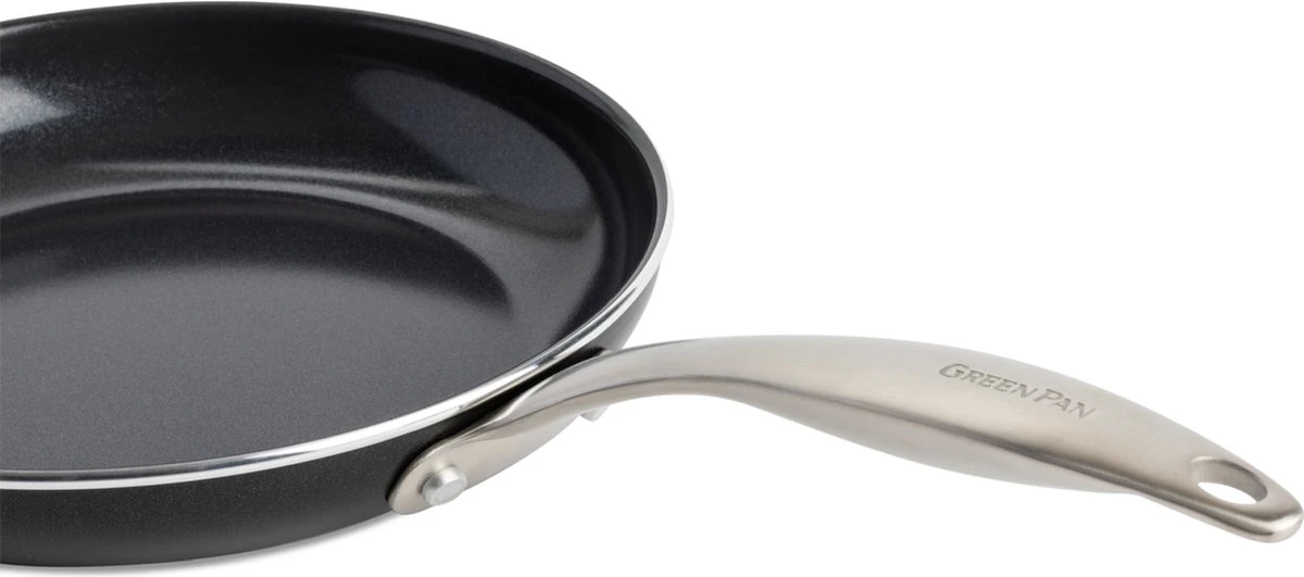 GreenPan Koekenpan - Royal Black - ø 28 cm - Keramische anti-aanbaklaag GreenPan Koekenpan - Royal Black - ø 28 Cm - Keramische Anti-aanbaklaag -Keuken Pot 1200x531 1