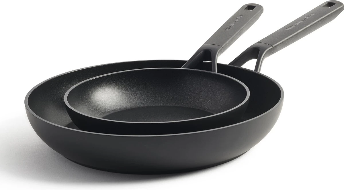 KitchenAid Classic Aluminium koekenpannenset 2-delig ø20+28cm - zwart - inductie Greenpan KitchenAid Classic Aluminium Koekenpannenset 2-delig ø20+28cm - Zwart - Inductie -Keuken Pot 1200x664 2