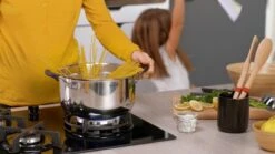 Tefal Cook & Cool E493S6 - Set 3-delig (kookpan 20/24 + Steelpan 16) -Keuken Pot 1200x674 7