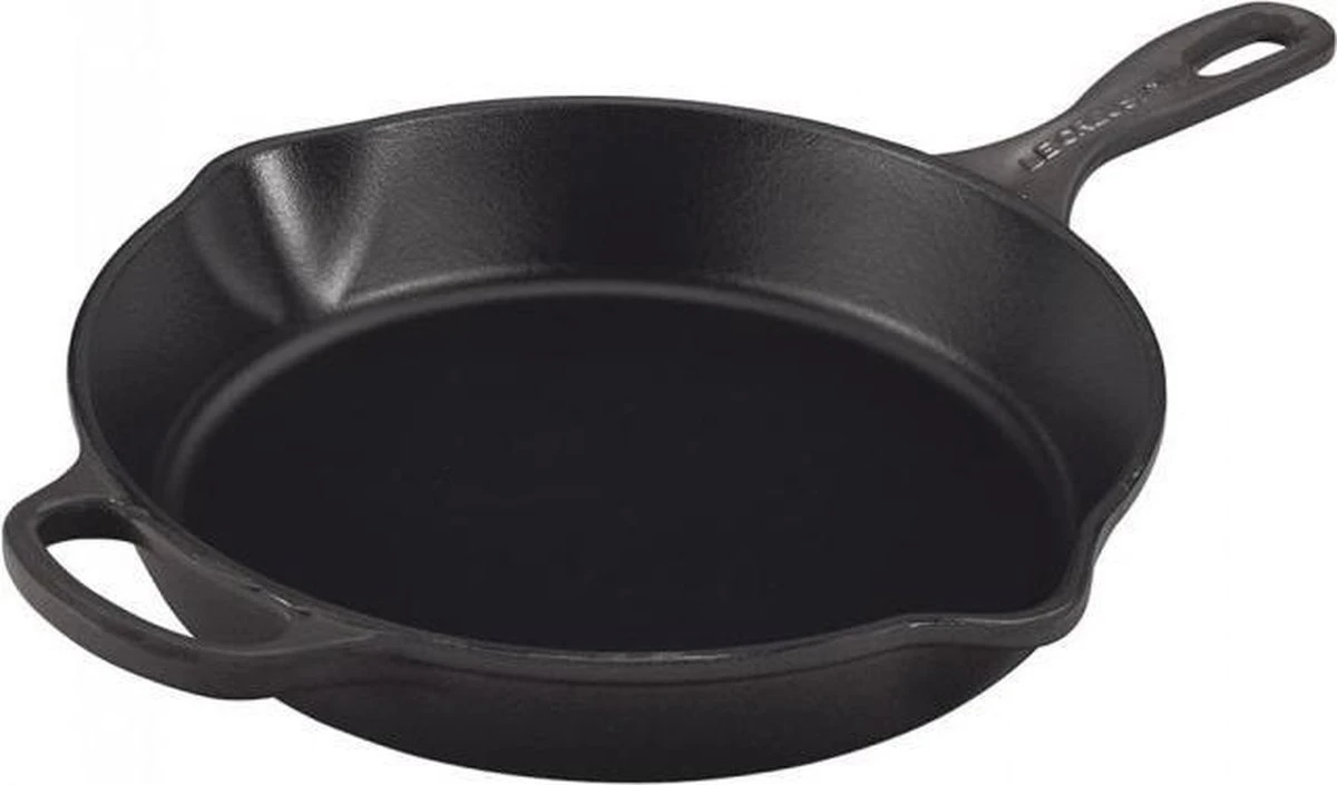 Le Creuset Hoge Ronde Skillet Mat Zwart 26cm Le Creuset Hoge Ronde Skillet Mat Zwart 26cm -Keuken Pot 1200x705 4
