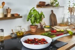 Tefal Natural Chef Koekenpan - Ø 24 Cm -Keuken Pot 1200x797 5