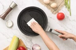 Swiss Pro+ | Set 14 Delige Pannenset | Inductie - Pannensets - Glazen Deksel - Met Afneembare Handgreep - Marmeren Interieur -PFAS-vrij | Grey / Silver -Keuken Pot 1200x799 143