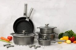 Swiss Pro+ | Set 14 Delige Pannenset | Inductie - Pannensets - Glazen Deksel - Met Afneembare Handgreep - Marmeren Interieur -PFAS-vrij | Grey / Silver -Keuken Pot 1200x799 144