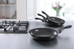 BK Easy Basic Ceramic Koekenpan Ø 28 Cm - Anti-aanbak - PFAS-vrij - Krasvast 9 BK Easy Basic Ceramic Koekenpan Ø 28 Cm - Anti-aanbak - PFAS-vrij - Krasvast -Keuken Pot 1200x800 103