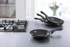 BK Easy Basic Ceramic Koekenpan Ø 20 Cm - Anti-aanbak - PFAS-vrij - Krasvast 9 BK Easy Basic Ceramic Koekenpan Ø 20 Cm - Anti-aanbak - PFAS-vrij - Krasvast -Keuken Pot 1200x800 164