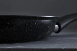 Tefal Intensity Koekenpan - Ø 28 Cm 4 Tefal Intensity Koekenpan - Ø 28 Cm -Keuken Pot 1200x800 173