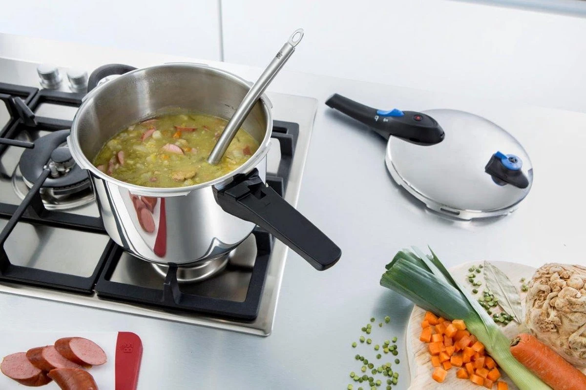 BK Snelkookpan 22 cm / 6L - RVS - glans - inductie BK Snelkookpan 22 Cm / 6L - RVS - Glans - Inductie -Keuken Pot 1200x800 303