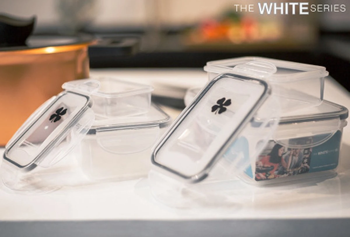 The White Series - Keramische Pannenset met Glazen Deksels - Inclusief set vershoudbakjes - Zwart The White Series - Keramische Pannenset Met Glazen Deksels - Inclusief Set Vershoudbakjes - Zwart -Keuken Pot 1200x813 6