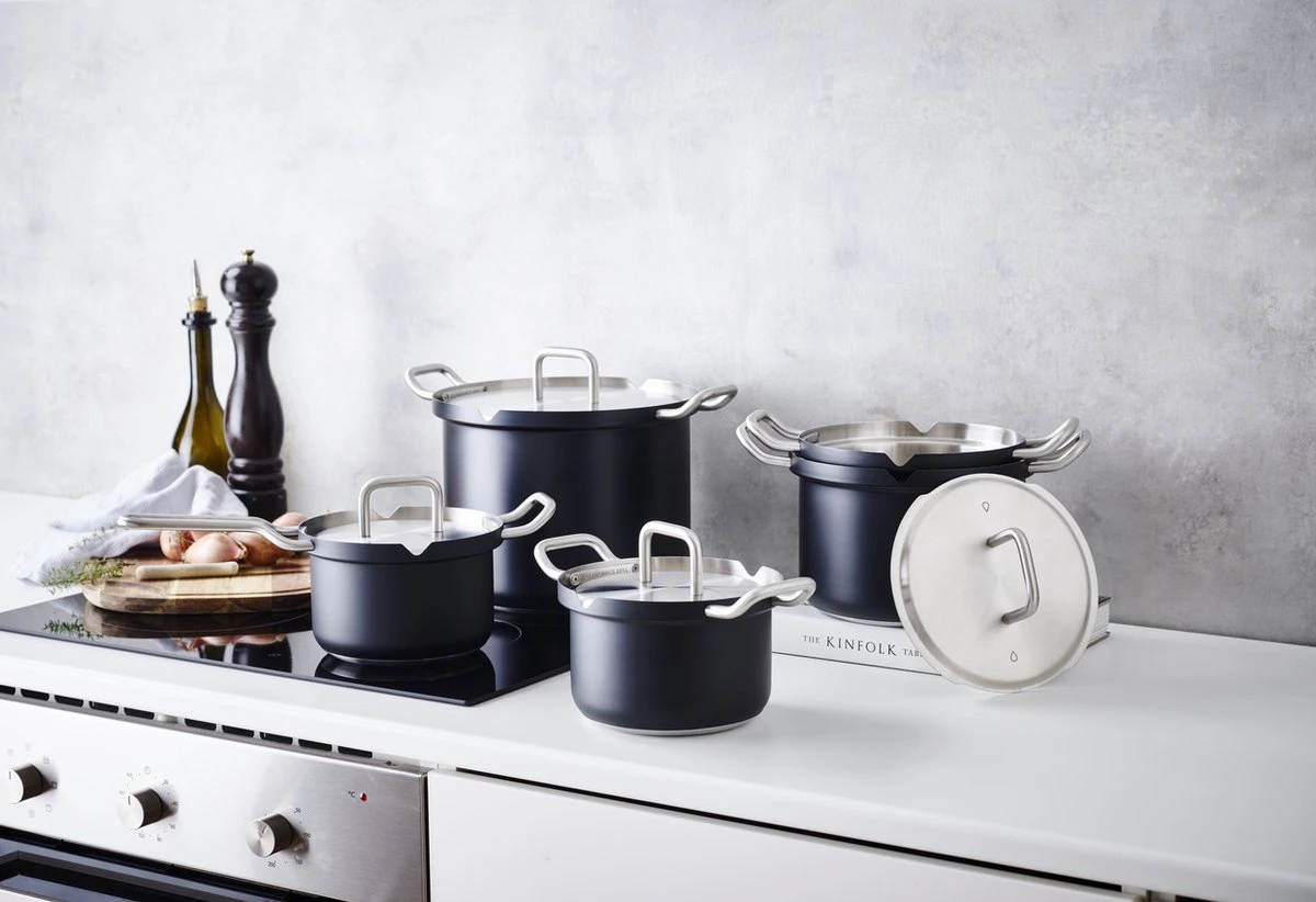 BK Q-linair Master Black kookpannenset - 5-delig - veilig afgietsysteem - inductie BK Q-linair Master Black Kookpannenset - 5-delig - Veilig Afgietsysteem - Inductie -Keuken Pot 1200x822 2