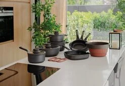 BergHOFF Steelpan Met Deksel Stone 18 Cm - Leo 5 BergHOFF Steelpan Met Deksel Stone 18 Cm - Leo -Keuken Pot 1200x831 7