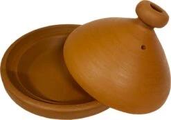 Marokkaanse Authentieke Handgemaakte Aardewerk Tajine Naturel 33 Cm - Ongeglazuurd En Loodvrij 4 Marokkaanse Authentieke Handgemaakte Aardewerk Tajine Naturel 33 Cm - Ongeglazuurd En Loodvrij -Keuken Pot 1200x845 9