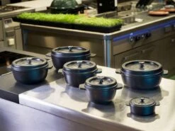 Cast Iron - Braadpan - Gietijzer - Met Deksel - Ø20x9cm - Zwart 4 Cast Iron - Braadpan - Gietijzer - Met Deksel - Ø20x9cm - Zwart -Keuken Pot 1200x899 27