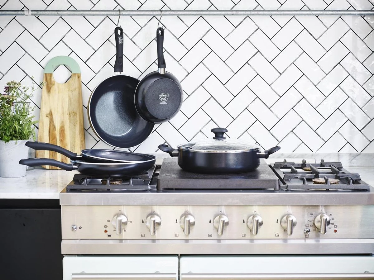 GreenChef Diamond koekenpan 20cm - zwart - inductie - PFAS-vrij GreenChef Diamond Koekenpan 20cm - Zwart - Inductie - PFAS-vrij -Keuken Pot 1200x899 29