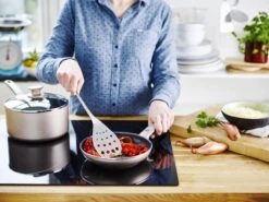 GreenPan Cambridge Hapjespan Met Deksel 28cm - Brons - Inductie - PFAS-vrij -Keuken Pot 1200x899 35