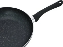 Alpina Koekenpan Ø28cm - Alle Warmtebronnen, Ook Inductie - Anti-aanbak - Gemarmerd - Zwart 4 Alpina Koekenpan Ø28cm - Alle Warmtebronnen, Ook Inductie - Anti-aanbak - Gemarmerd - Zwart -Keuken Pot 1200x901 7