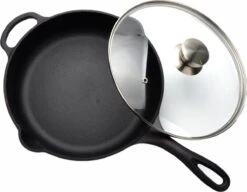 Belluci - Ø26cm - Koekenpan - Skillet + Deksel Geëmailleerde Gietijzeren Pan Voor BBQ En Inductie Incl. Accessoires - Hapjespan - Braadpan -Keuken Pot 1200x935 1