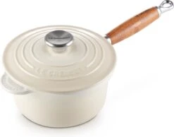 Le Creuset Steelpan - Met Deksel - Tradition - Meringue - ø 18 Cm / 1.8 Liter -Keuken Pot 1200x941 2