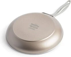 GreenPan Koekenpan - Royal Bronze - ø 20 Cm - Keramische Anti-aanbaklaag 7 GreenPan Koekenpan - Royal Bronze - ø 20 Cm - Keramische Anti-aanbaklaag -Keuken Pot 1200x962