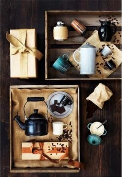 Le Creuset Demi Fluitketel - 1,1 L - Ebbenzwart 4 Le Creuset Demi Fluitketel - 1,1 L - Ebbenzwart -Keuken Pot 830x1200