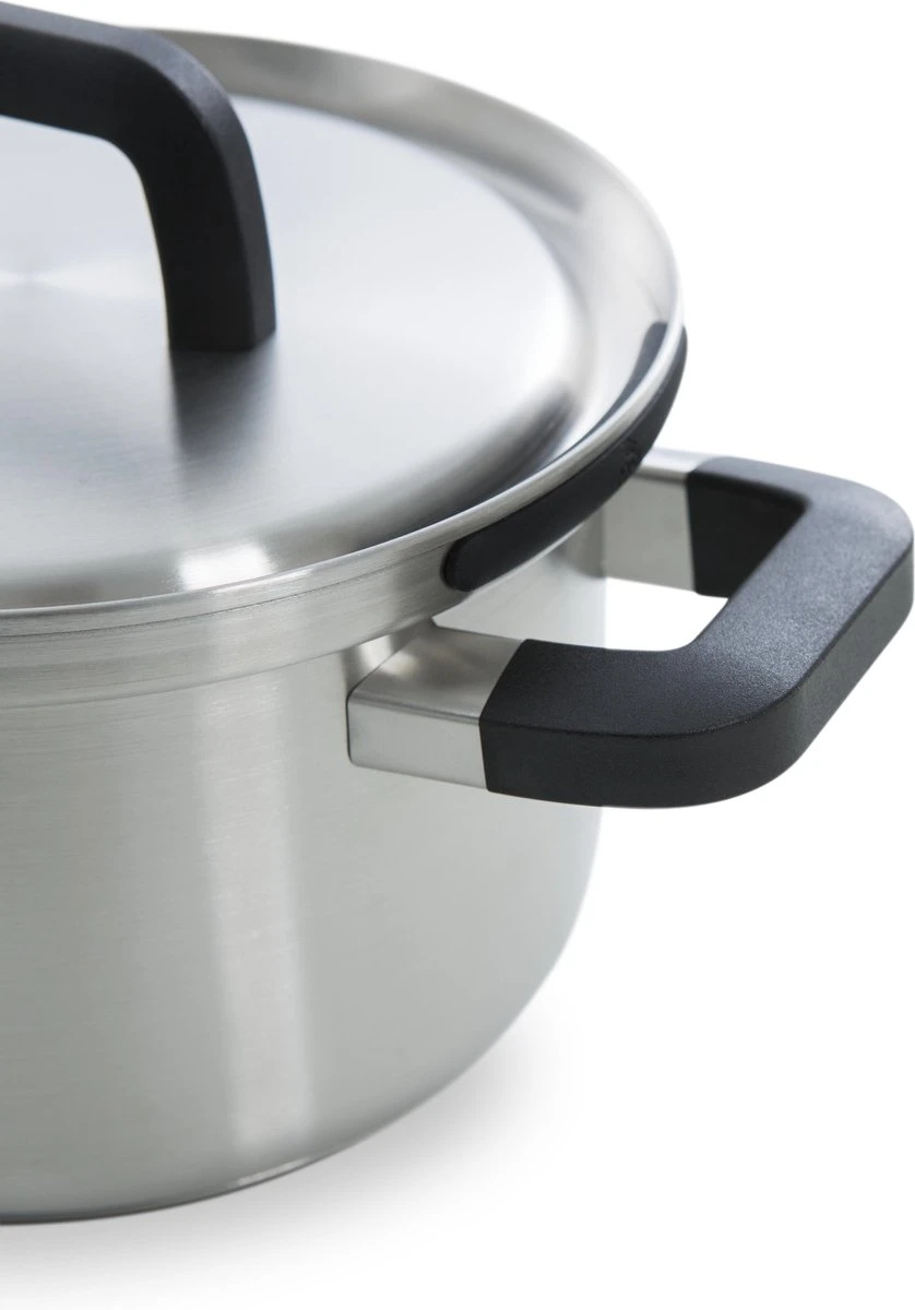 BK Flow Cool Pannenset - 4-delig – RVS deksels - Veilig afgietsysteem - geschikt voor alle warmtebronnen BK Flow Cool Pannenset - 4-delig – RVS Deksels - Veilig Afgietsysteem - Geschikt Voor Alle Warmtebronnen -Keuken Pot